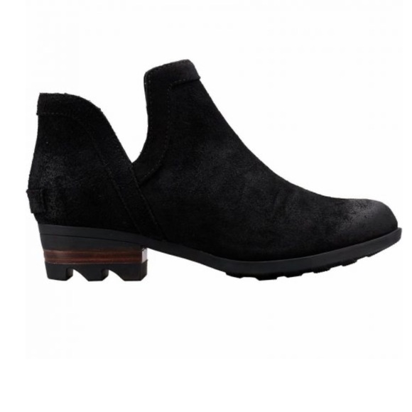 Sorel Shoes - 🥳HP🥳 Sorel Women’s Lolla Cut-Out Bootie Waterproof Suede Size 8.5